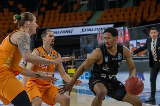 这位车手此 这位车手此