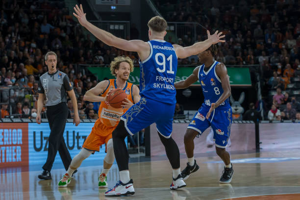 的竞争格局 的竞争格局