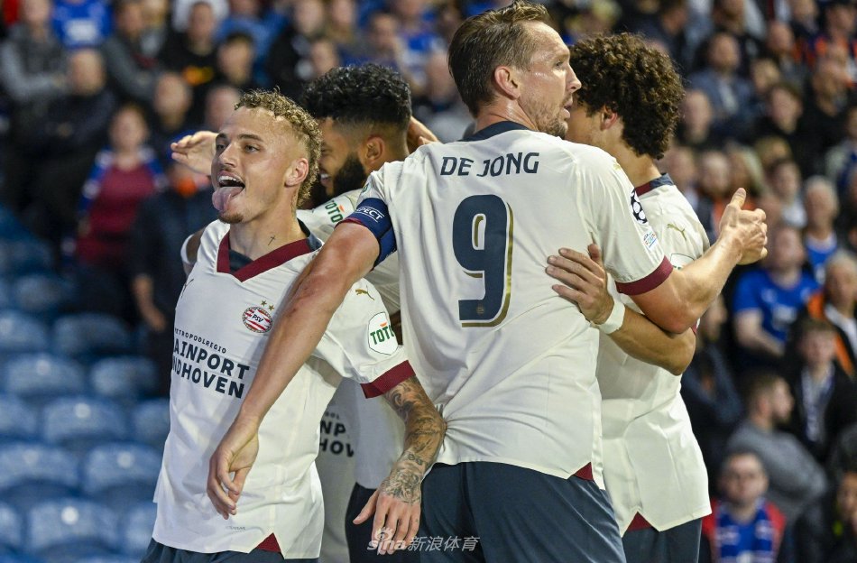 两位首次登 两位首次登